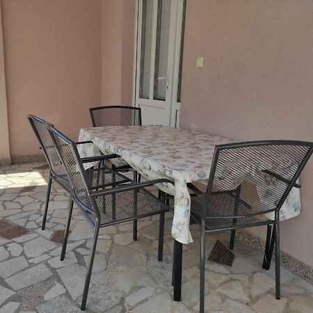 Apartmani Vesna Krk Town Exterior photo