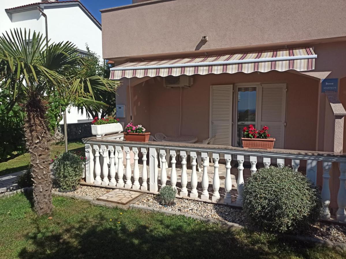 Apartmani Vesna Krk Town Exterior photo