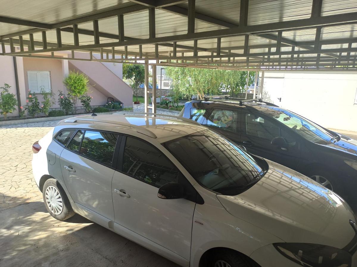 Apartmani Vesna Krk Town Exterior photo