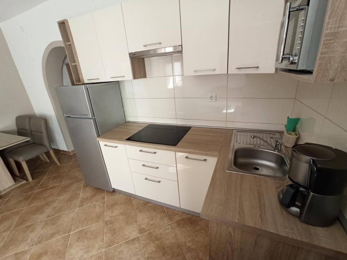 Apartmani Vesna Krk Town Exterior photo