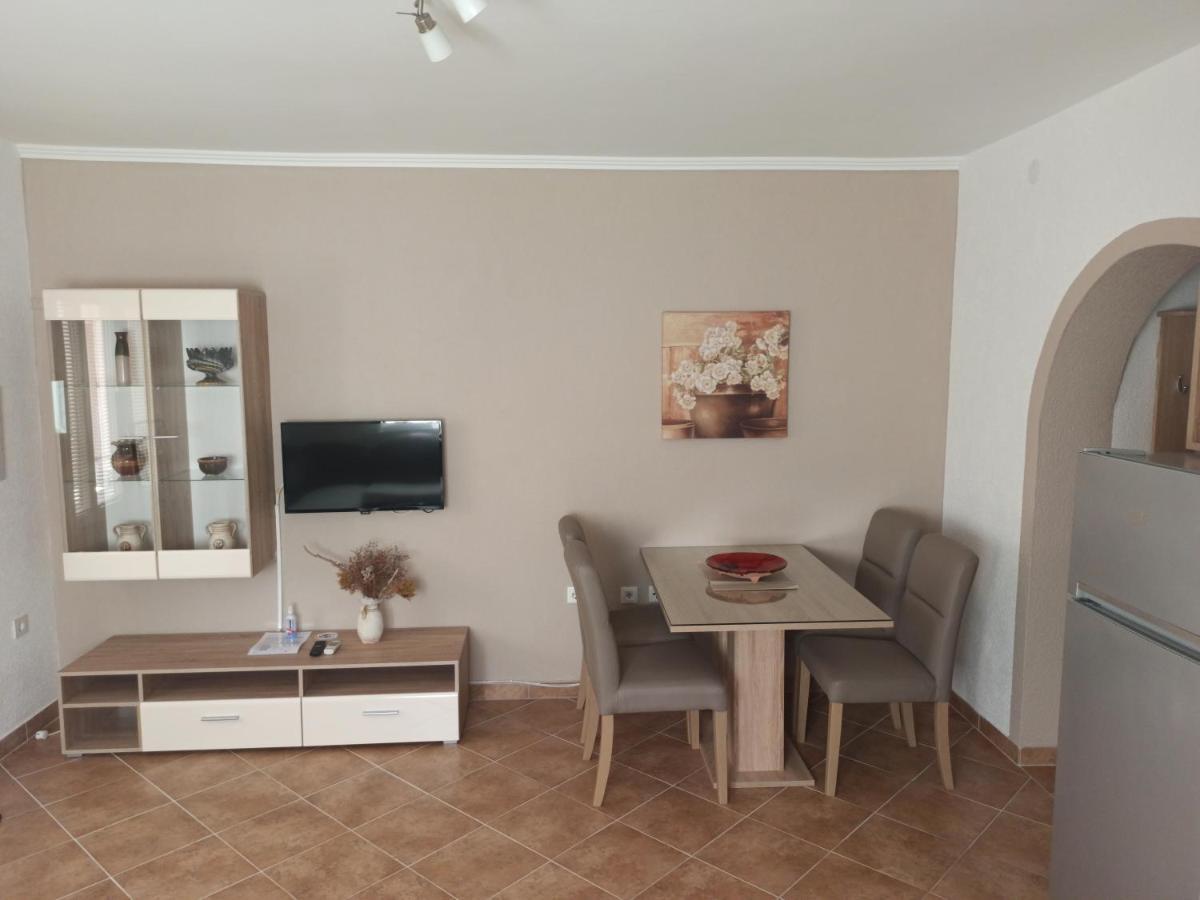 Apartmani Vesna Krk Town Exterior photo