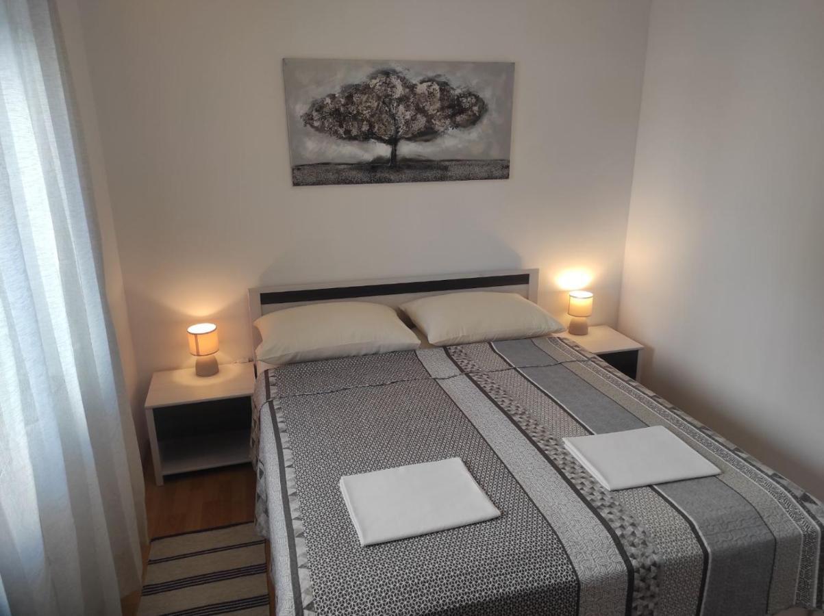 Apartmani Vesna Krk Town Exterior photo